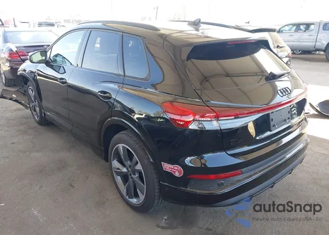 2024 Audi Q4 E-Tron Premium Plus 55 Quattro из США, поврежденный, VIN WA1LUBFZXRP049711